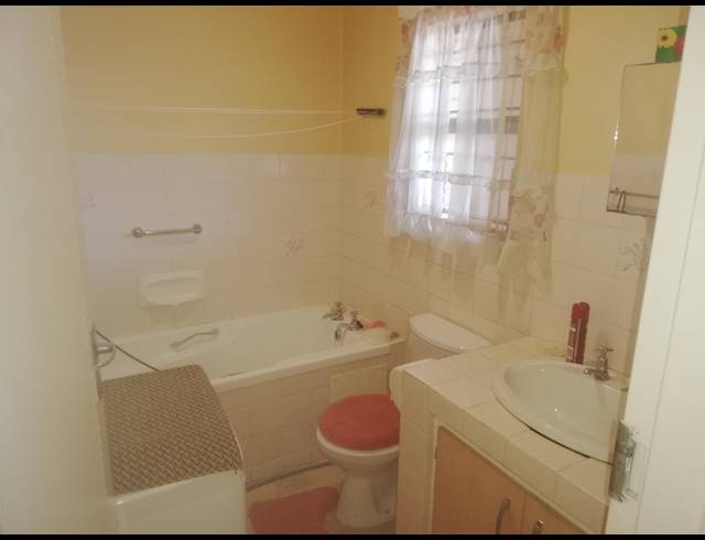 2 BEDROOM RETIREMENT UNIT FOR SALE IN PIETERMARITZBURG CENTRAL
